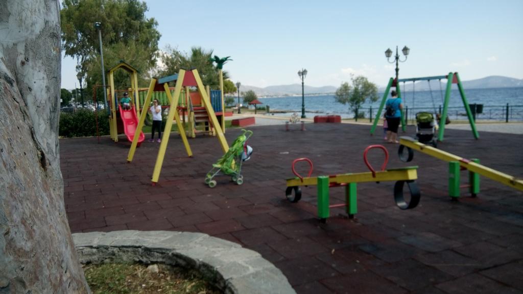 Villa George - Family Holidays Неа-Макри Экстерьер фото