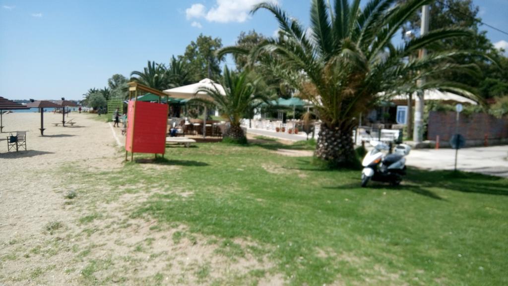 Villa George - Family Holidays Неа-Макри Экстерьер фото