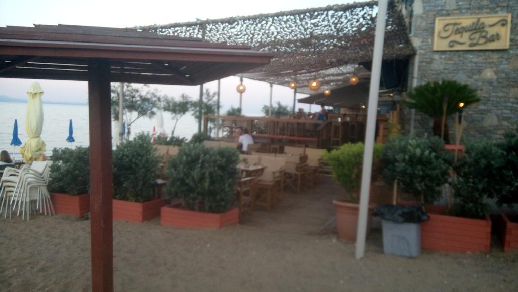 Villa George - Family Holidays Неа-Макри Экстерьер фото